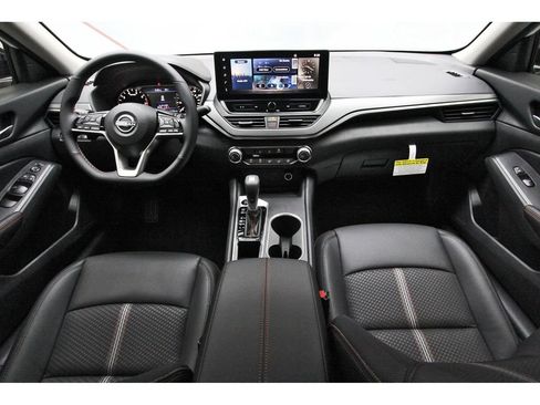 New 2026 Nissan Altima 2.5 SR FWD image 7