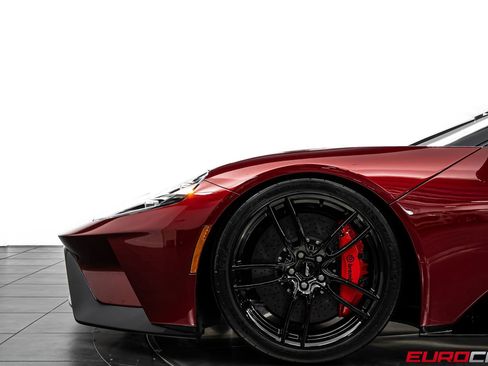 Used 2018 Ford GT RWD image 15