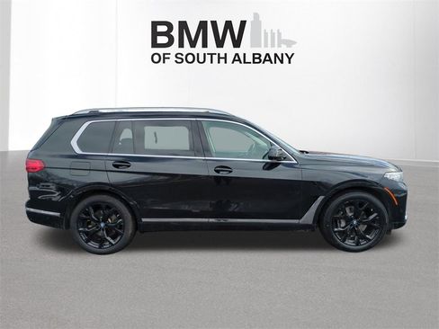 Certified 2022 BMW X7 xDrive40i w/ Premium Package image 3