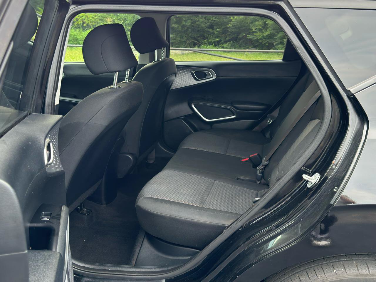 Used 2021 Kia Soul LX FWD image 12