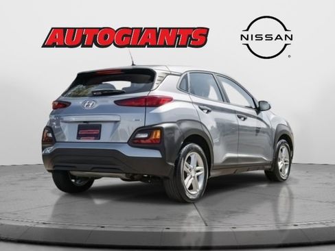 Used 2021 Hyundai Kona SE w/ Cargo Package image 7