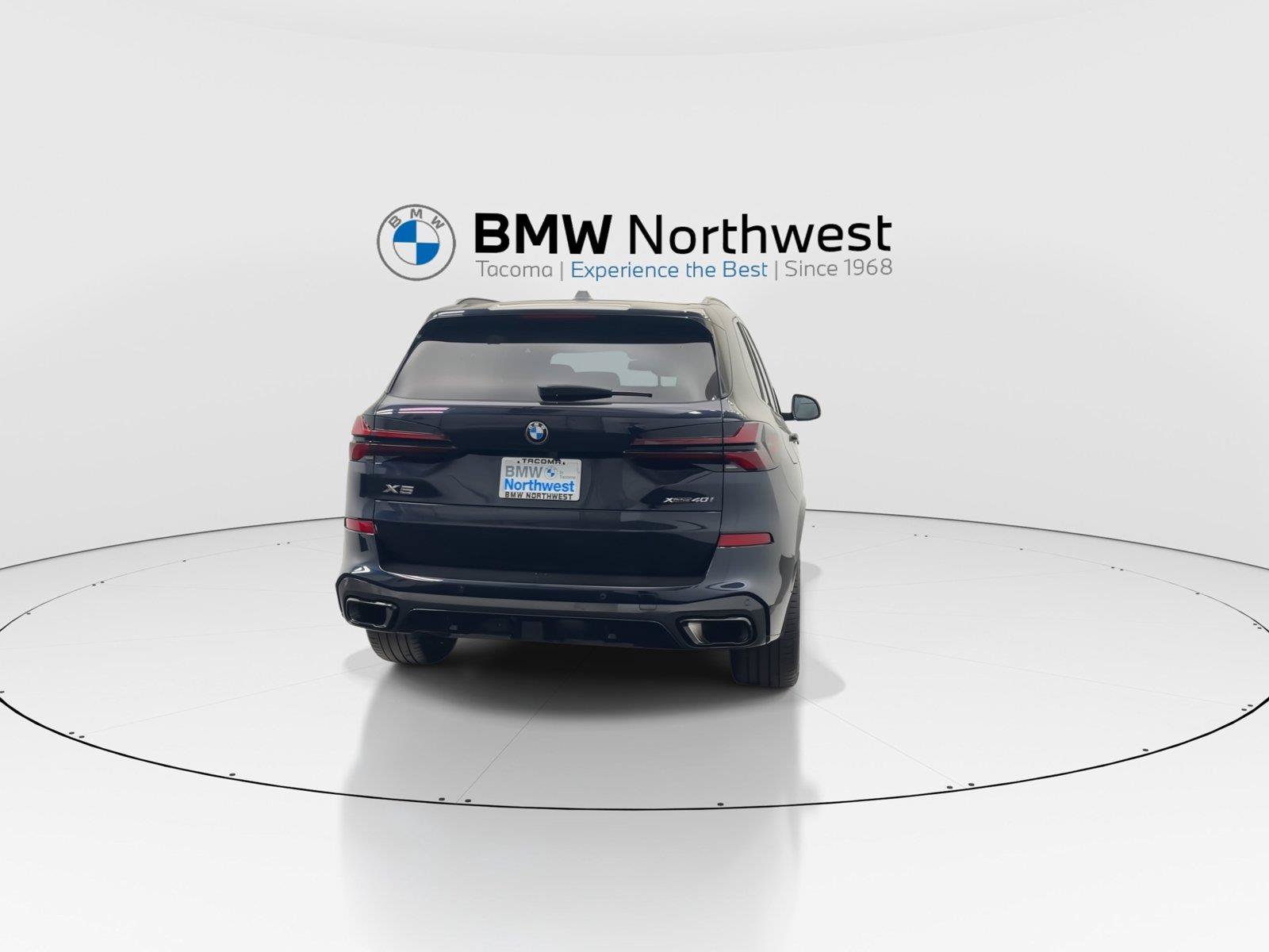 Used 2026 BMW X5 xDrive40i w/ M Sport Package AWD/4WD image 2