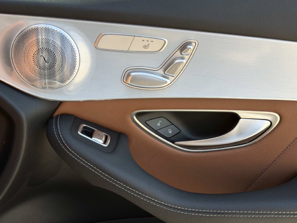 Used 2021 Mercedes-Benz GLC 300 4MATIC Coupe image 15