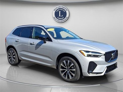 Certified 2025 Volvo XC60 B5 Plus image 1