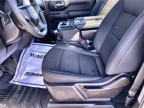 Used 2025 Chevrolet Silverado 1500 W/T image 21