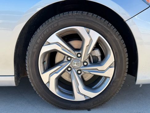 Used 2020 Honda Accord EX-L image 10