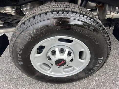 Certified 2025 GMC Sierra 2500 Pro w/ Convenience Package image 15