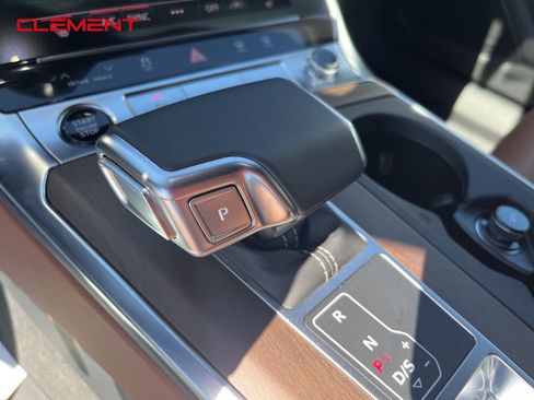 Used 2025 Audi A6 3.0T Premium image 14