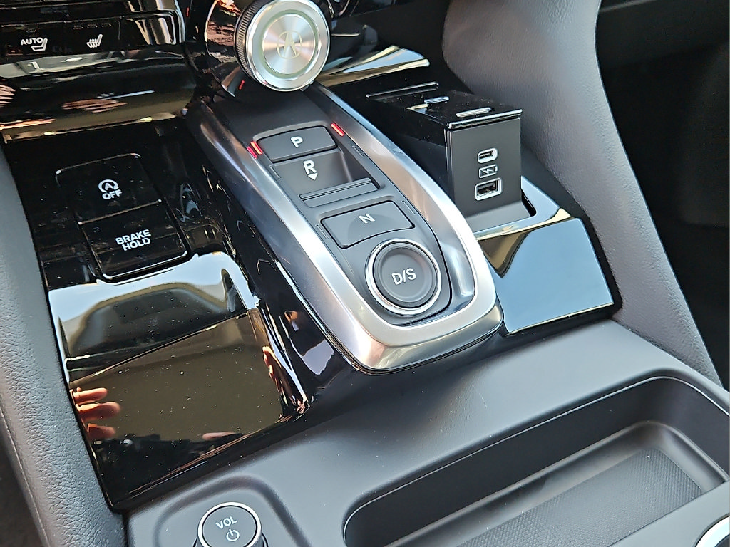 New 2026 Acura MDX FWD image 25