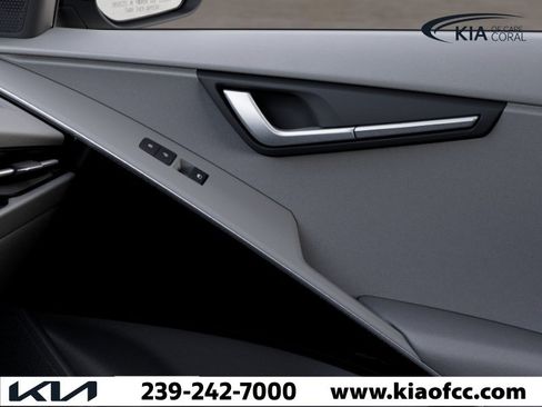 New 2026 Kia Niro EX FWD image 25