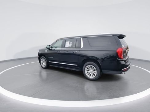 Used 2024 GMC Yukon XL Denali w/ Advanced Technology Package image 6