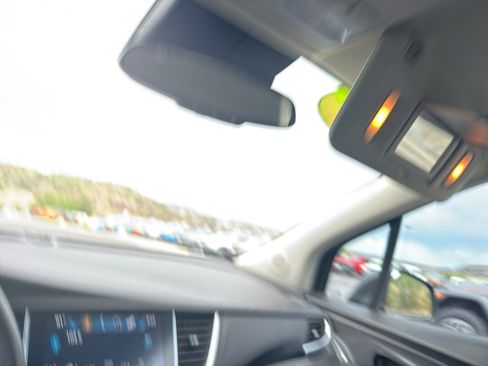 Used 2018 Buick Encore Preferred FWD image 27