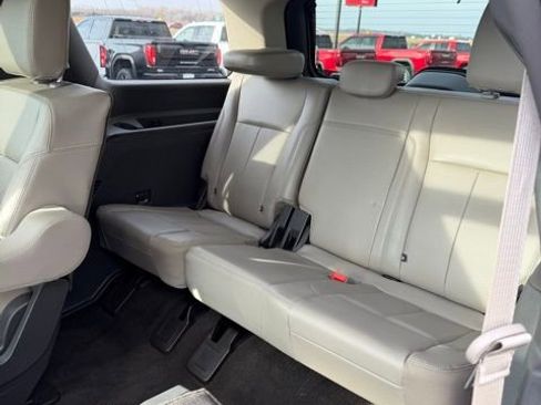 Used 2021 Ford Expedition XLT image 19