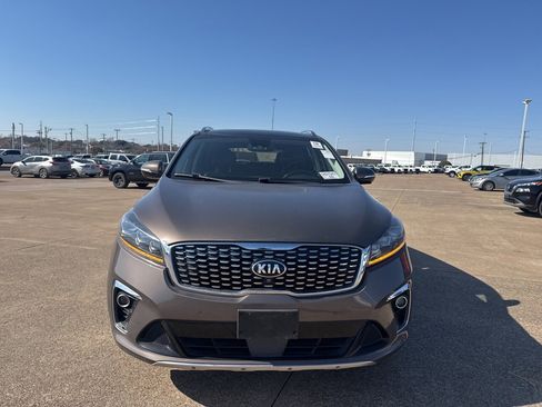 Used 2019 Kia Sorento SX w/ SX Touring Package image 4