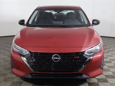 Used 2025 Nissan Sentra SR image 10