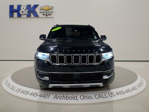 Used 2023 Jeep Wagoneer Series II AWD/4WD image 3