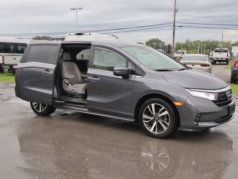 Used 2021 Honda Odyssey Touring image 6