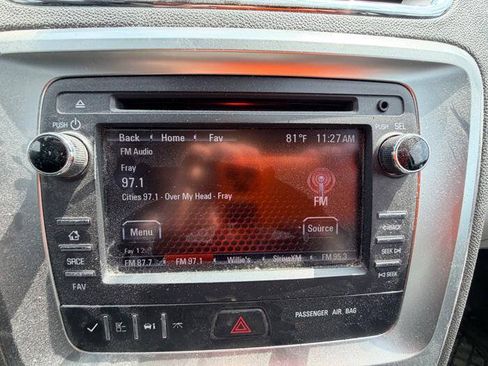 Used 2014 GMC Acadia SLE FWD image 39
