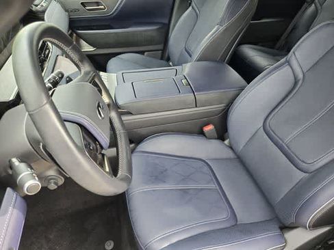 Certified 2026 INFINITI QX80 4WD w/ Sport Exterior Package image 11