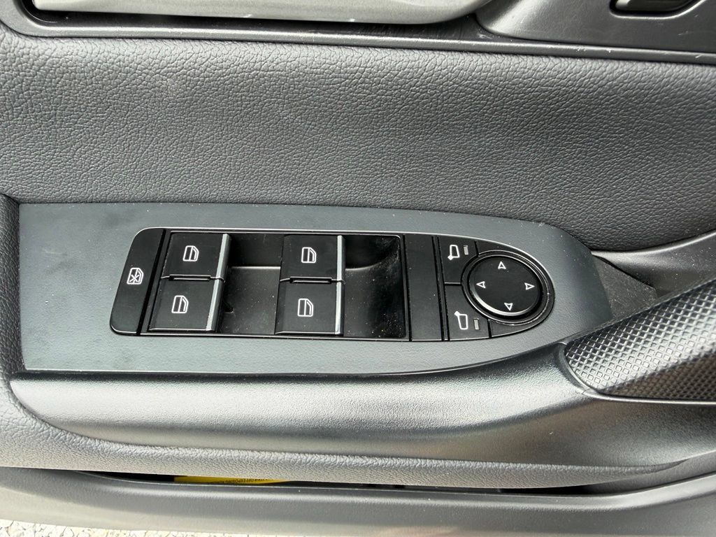 Used 2026 MAZDA CX-50 AWD 2.5 S w/ Preferred Pkg image 15