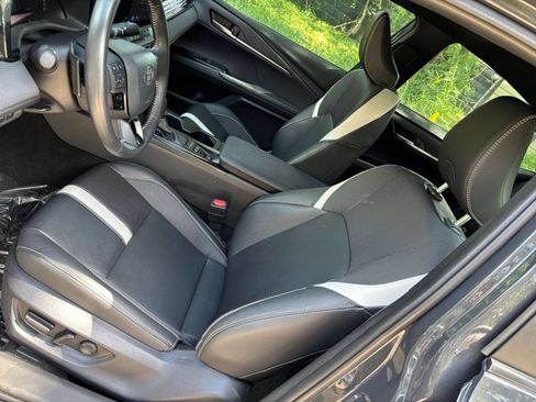 Used 2026 Toyota Camry SE FWD image 34