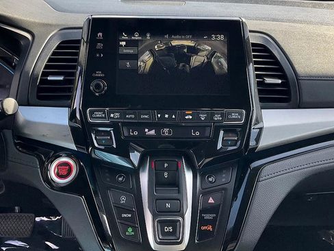 Used 2023 Honda Odyssey Touring image 26