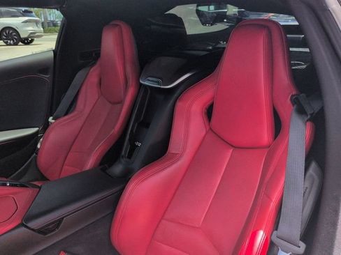 Used 2022 Chevrolet Corvette Stingray Preferred Cpe w/ Battery Protection Package RWD image 15
