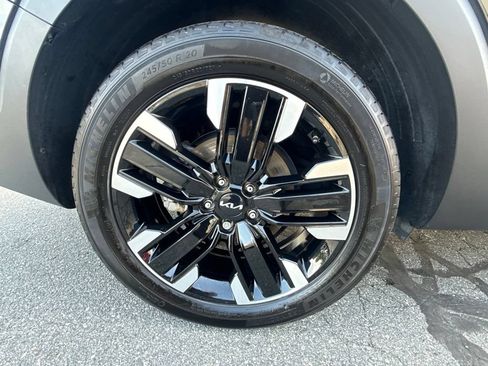Used 2024 Kia Telluride SX AWD/4WD image 17