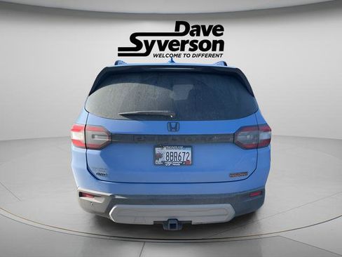 Used 2024 Honda Pilot TrailSport image 5