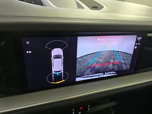 Used 2024 Porsche Cayenne image 34