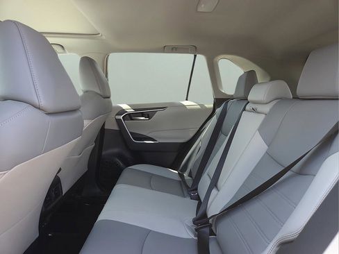 Used 2025 Toyota RAV4 XLE Premium image 13