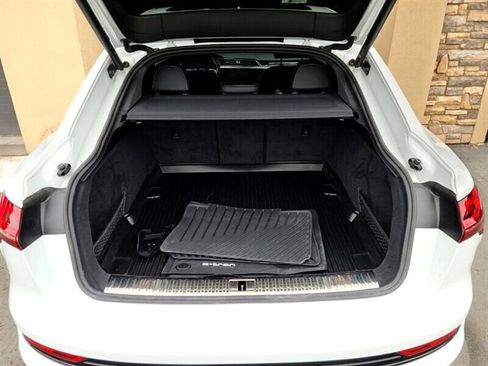 Used 2023 Audi e-tron Premium w/ Convenience Plus Package image 30