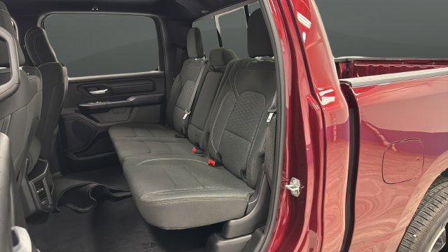 Used 2025 RAM 1500 Tradesman AWD/4WD image 23