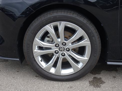 Used 2021 Toyota Sienna Platinum FWD image 12