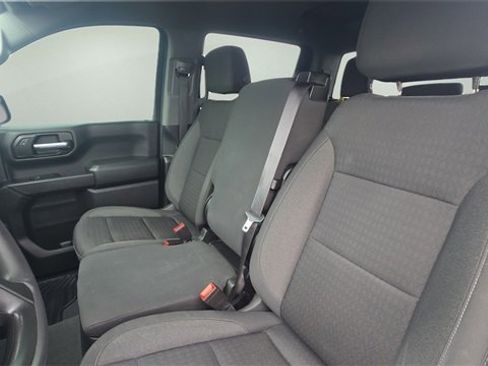 Used 2022 Chevrolet Silverado 1500 Custom image 32