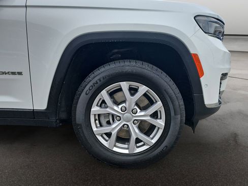 Used 2022 Jeep Grand Cherokee L Limited w/ Luxury Tech Group II AWD/4WD image 35