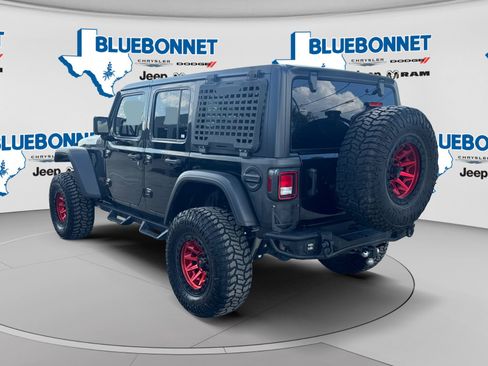 Used 2021 Jeep Wrangler Unlimited Rubicon AWD/4WD image 7
