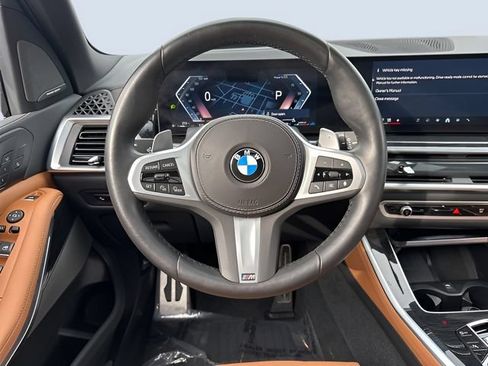 Used 2024 BMW X5 xDrive40i w/ M Sport Package AWD/4WD image 17
