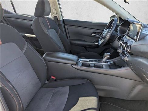 Used 2021 Nissan Sentra SR FWD image 17