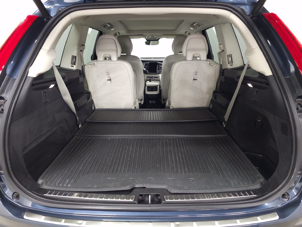 Certified 2024 Volvo XC90 B6 Plus w/ Protection Package Premier AWD/4WD image 9