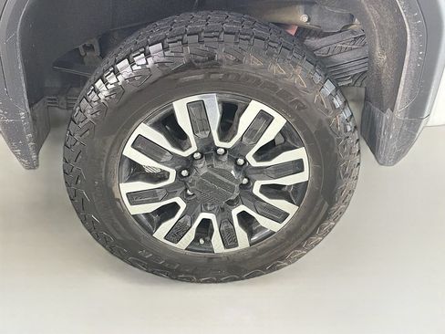Used 2024 GMC Sierra 3500 Denali Ultimate AWD/4WD image 35