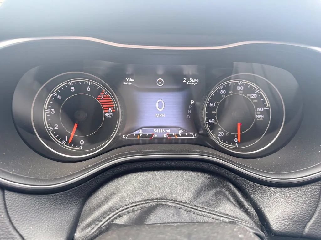 Used 2020 Jeep Cherokee Trailhawk AWD/4WD image 21