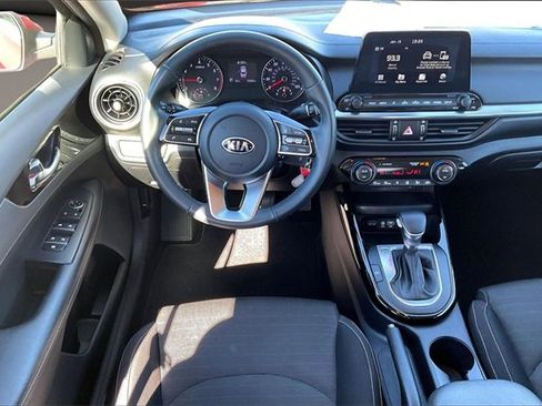 Used 2019 Kia Forte S image 5