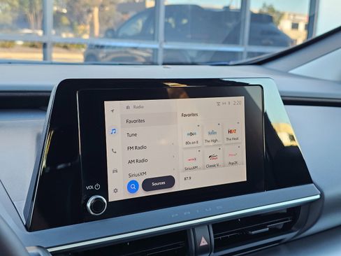 Used 2023 Toyota Prius LE image 34