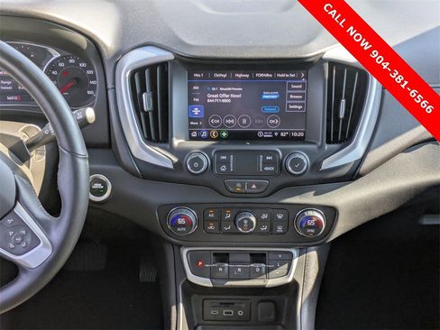 Used 2023 GMC Terrain SLT image 20