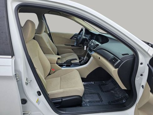 Used 2013 Honda Accord LX image 24