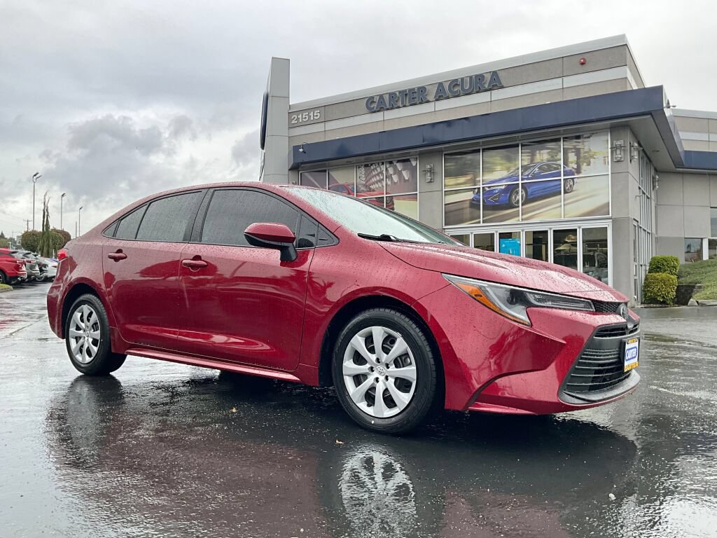 Used 2023 Toyota Corolla LE FWD image 1