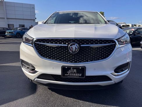 Used 2021 Buick Enclave Avenir w/ Avenir Technology Package AWD/4WD image 8