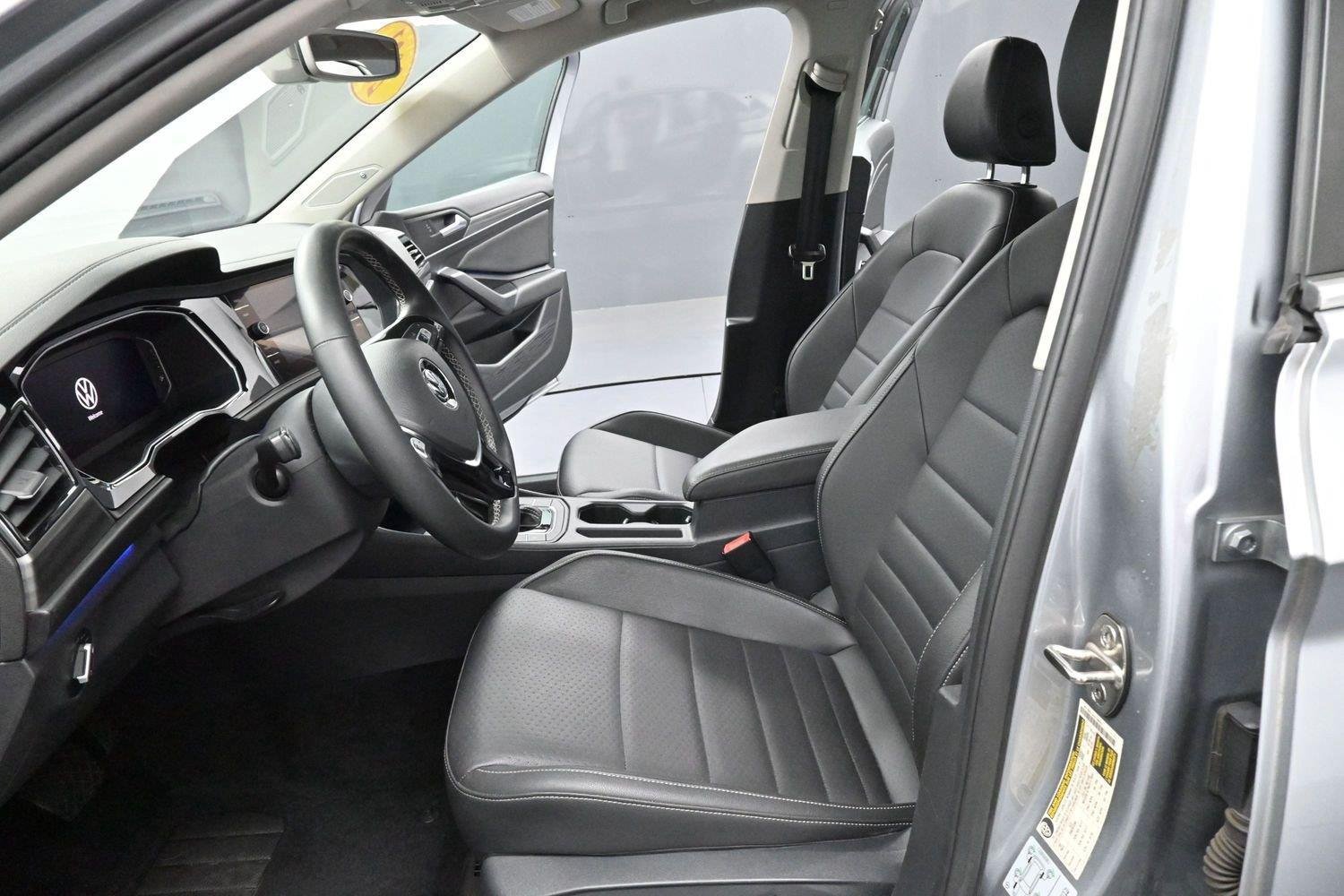 Used 2021 Volkswagen Jetta SEL FWD image 13