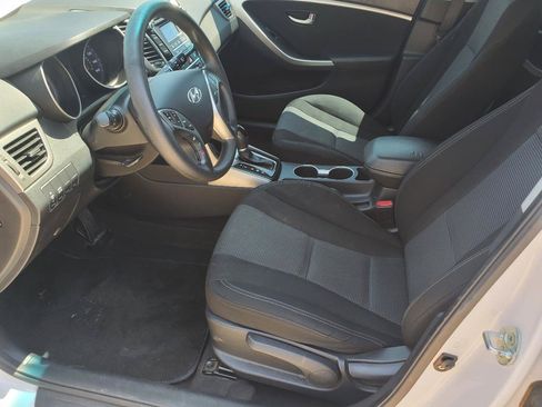 Used 2016 Hyundai Elantra GT FWD image 15